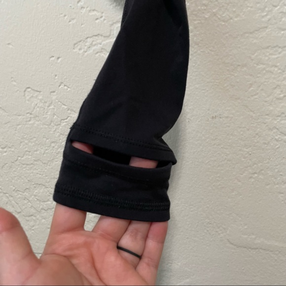 alo High Waist Wrapped Stirrup Leggings in Black - - Picture 12 of 14